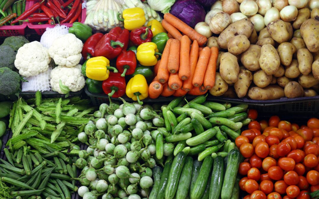 Sezonowość w gastronomii – jak dobierać warzywa, które smakują i się opłacają?