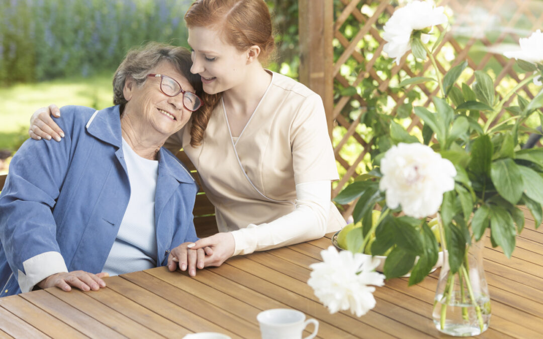 Długie kontrakty w opiece: plusy, minusy i sygnały, że możesz się wypalić