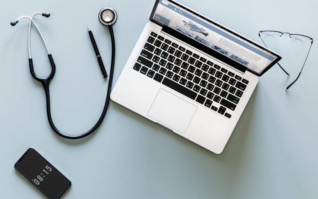 Jak odróżnić rzetelną poradę medyczną od internetowego mitu? Praktyczny poradnik dla pacjentów