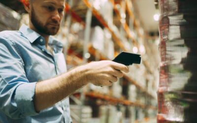 Zwroty w e-commerce a stany magazynowe: dlaczego ten proces musi być dobrze poukładany?